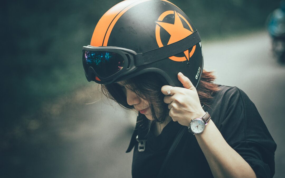 Choose the Right Motorcycle Helmet